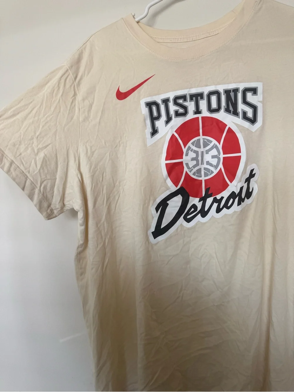 Nike Beige Pistons Detroit Graphic Short Sleeve Tee XL